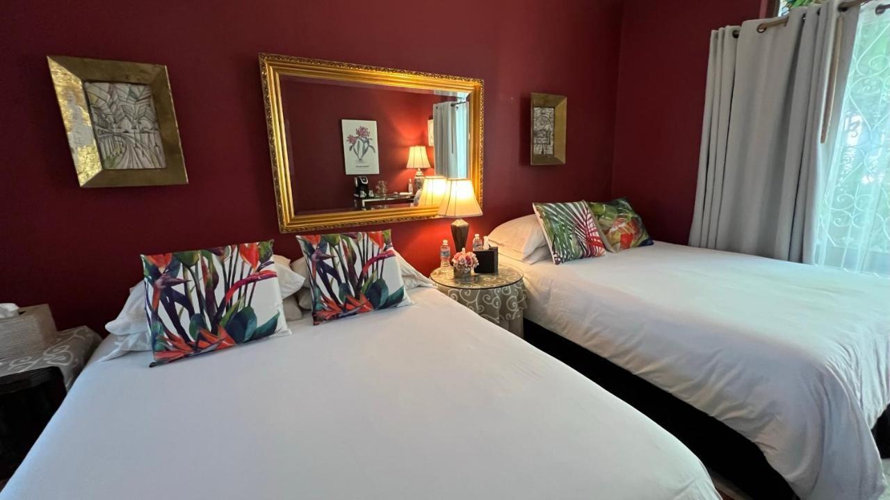 Dickinson Guest House, Guadalajara Expo Экстерьер фото
