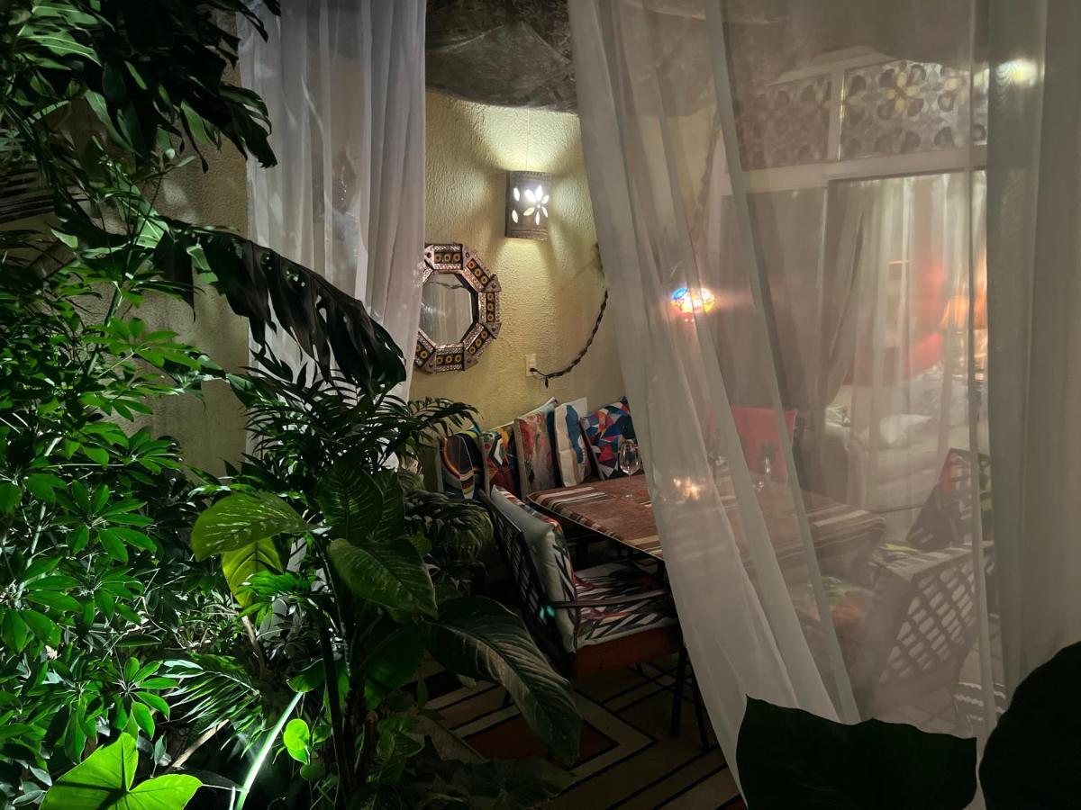 Dickinson Guest House, Guadalajara Expo Экстерьер фото