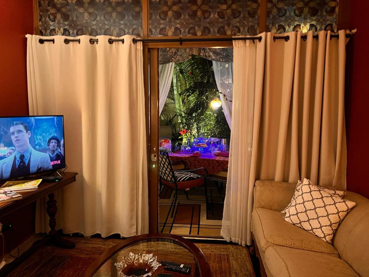 Dickinson Guest House, Guadalajara Expo Экстерьер фото