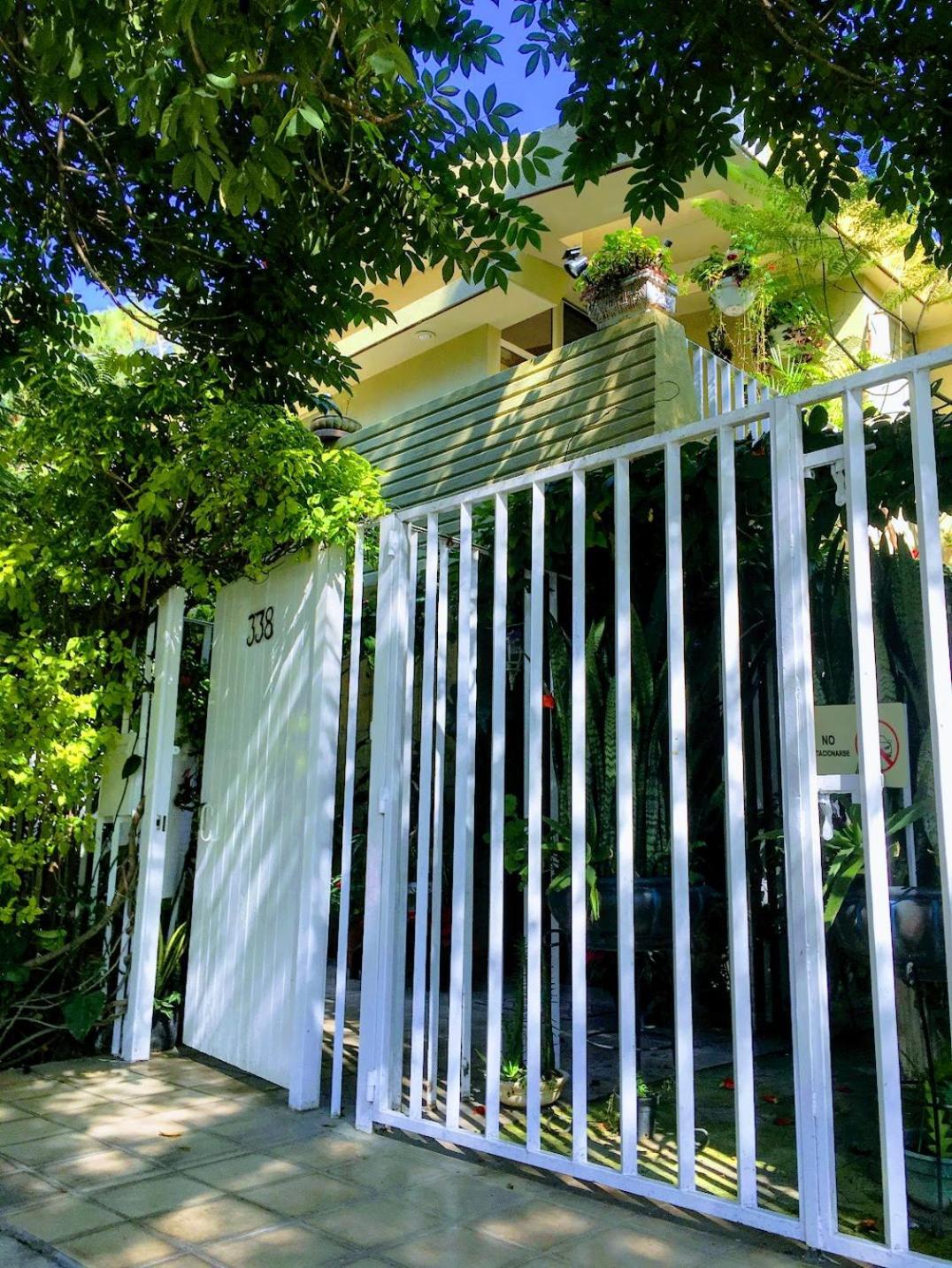 Dickinson Guest House, Guadalajara Expo Экстерьер фото